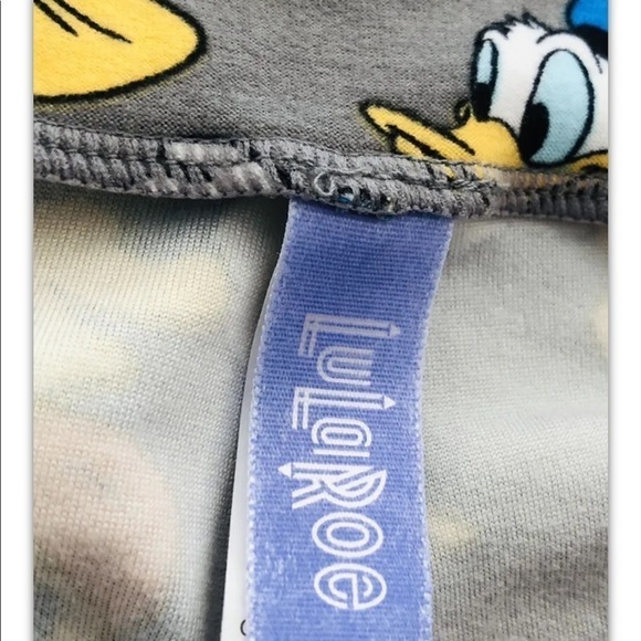 LuLaRoe Disney Leggings Women Tall & Curvy One Size Donald Duck Gray RARE - Picture 7 of 7